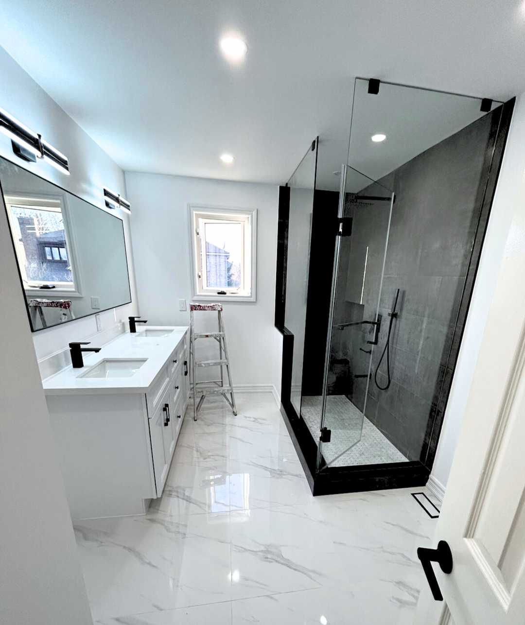 2 bathroom-customisable shower niche /shelve with built in bench, black